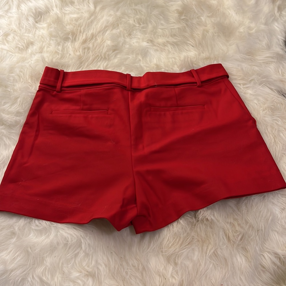 Gorgeous red dress shorts with front full pleat, fabric belt to match. - Picture 4 of 4